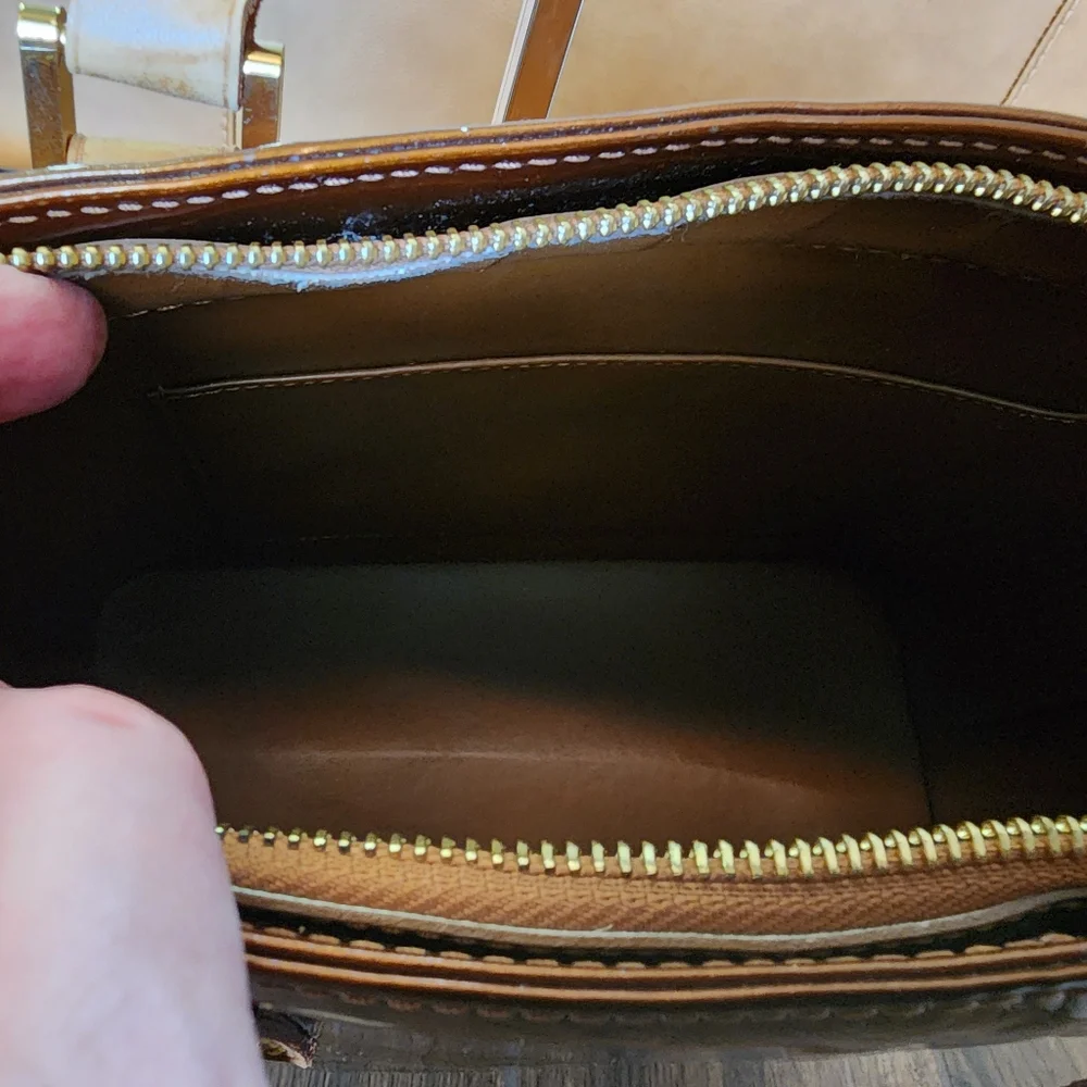 Louis Vuitton Vernis Houston Bag - Bronze - Picture 6 of 14